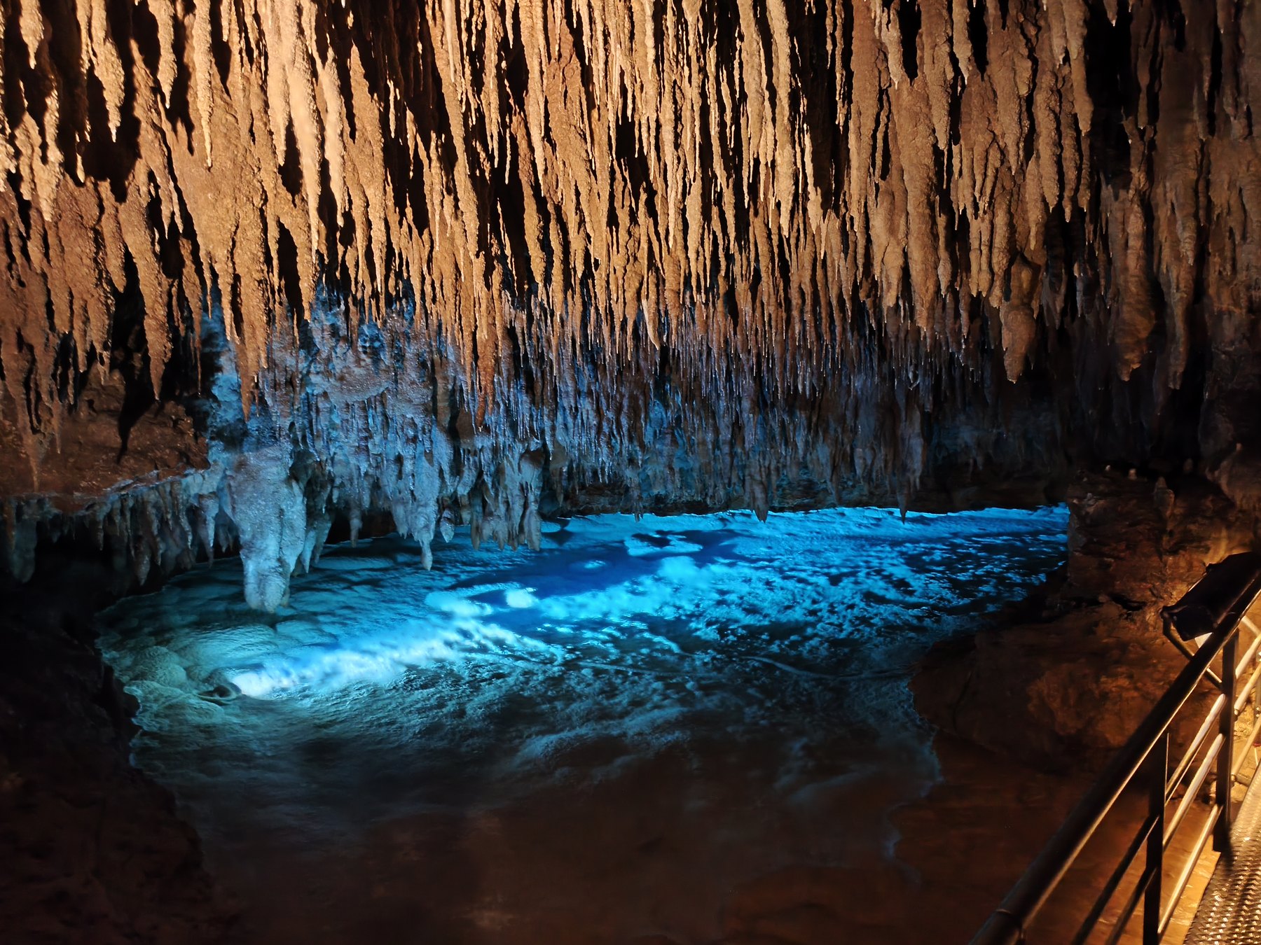 Cavernas de Gyokusendo